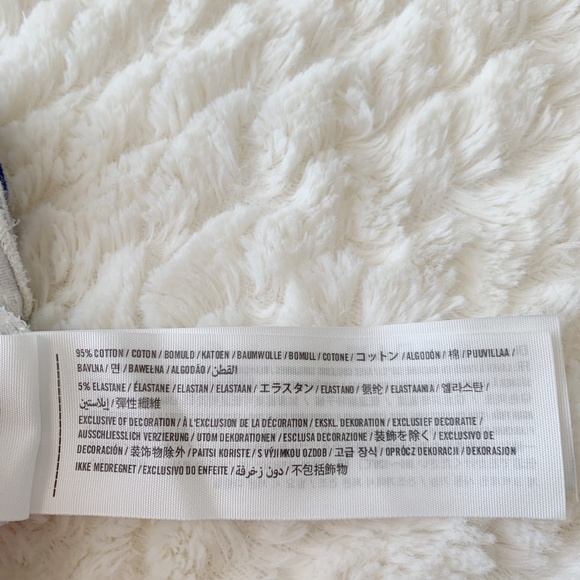 Hollister XS Blue White Striped Cropped Tank - Picture 5 of 5